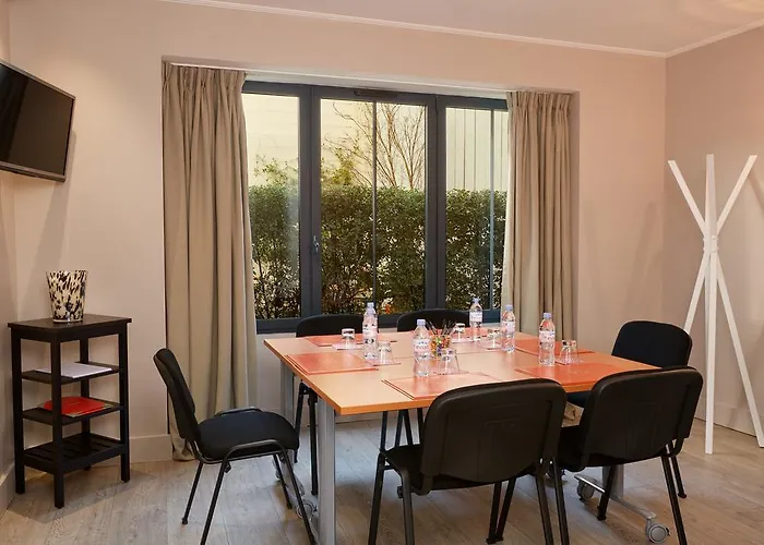 Отель Vic Eiffel