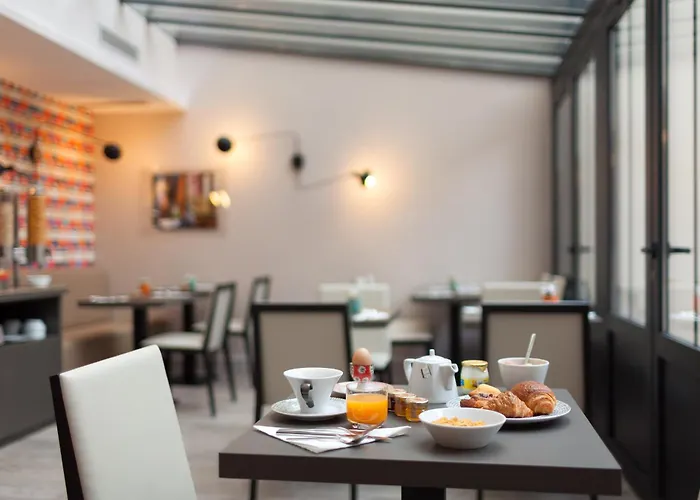 Отель Vic Eiffel