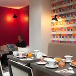 Hotel Vic Eiffel Paris