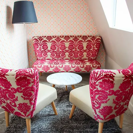 Vic Eiffel Отель