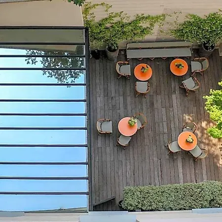Vic Eiffel Hotel 3*