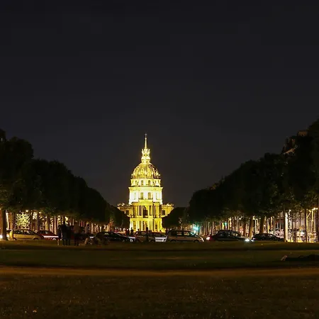Vic Eiffel Отель Париж