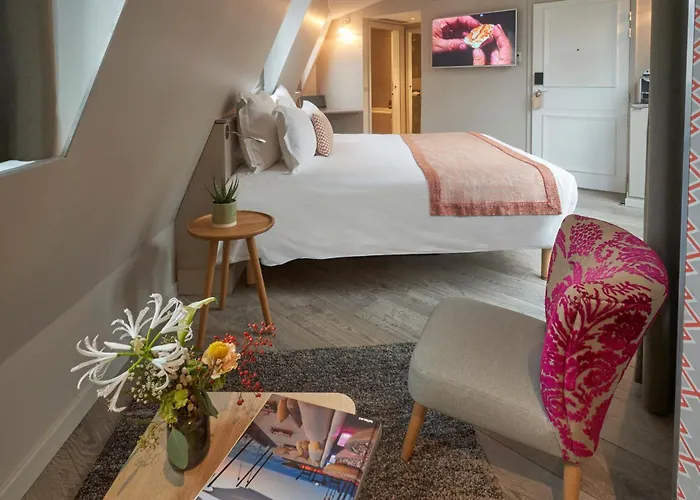 Hotel Vic Eiffel Paris