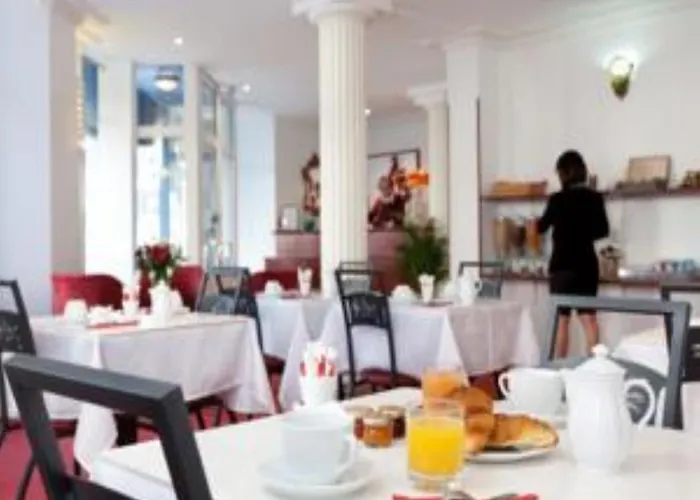 Hotel Vic Eiffel Paris