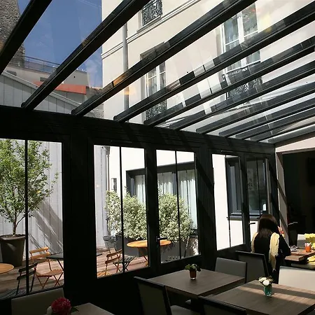 Vic Eiffel Hotel Paris